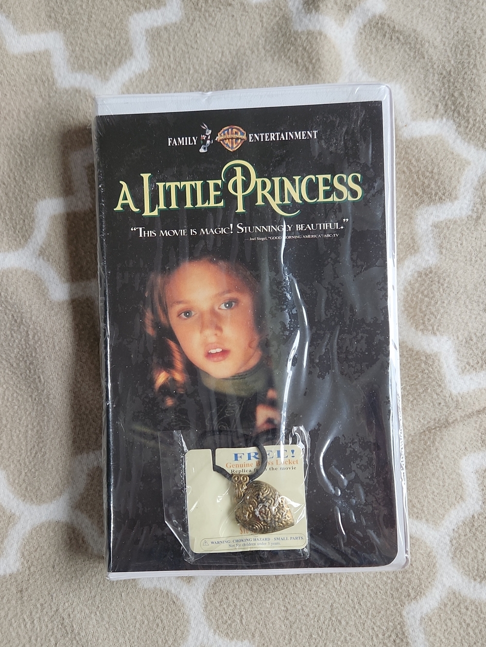 A Little Princess Kids Accessories - Gold Heart Locket Sealed